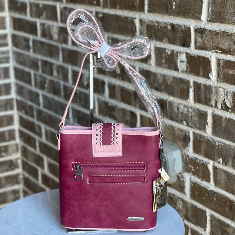 Montana West Concho Collection Messenger Bag - Picture 3 of 5